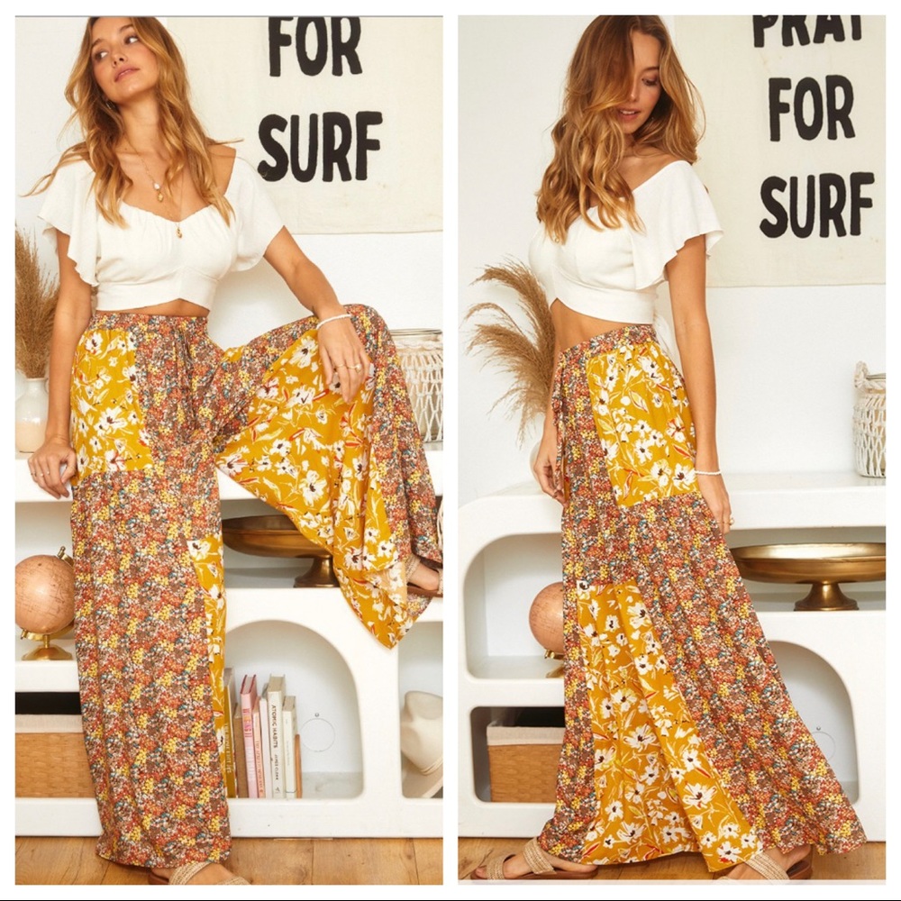 Lola Fabulous Wide Leg Mixed Floral Print Pants - Picture 4 of 4
